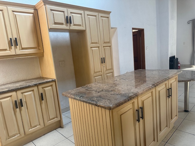 4 Bedroom Property for Sale in Lakeland North West